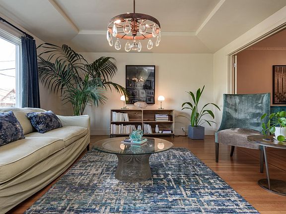 4th image of 51 Somerset St