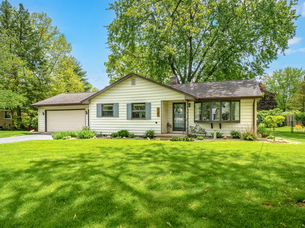 426 Larkspur Ave, Portage, MI 49002