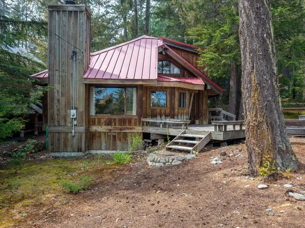 9230 Pinetree Pl, Whistler, BC V8E 0G5
