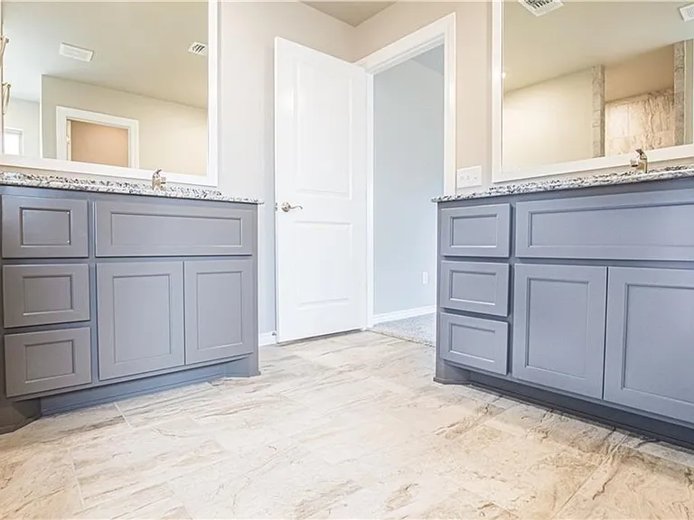 616 John Chisholm Way — Photo 13