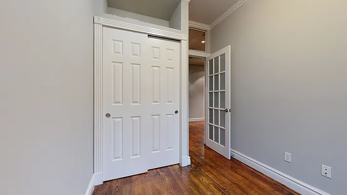 Rented by Bond New York | media 19