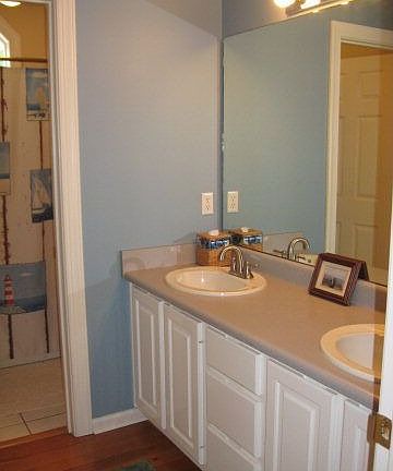 5th image of 205 Stillwater Dr