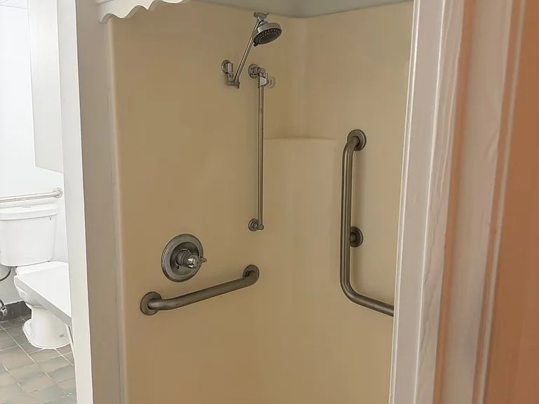 Park Place Apartments — Photo 17