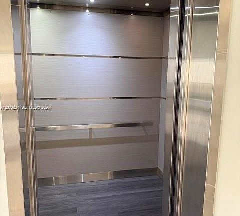5th image of 303 Racquet Club Rd APT 309