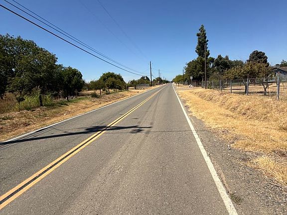 5th image of 3223 Erle Rd
