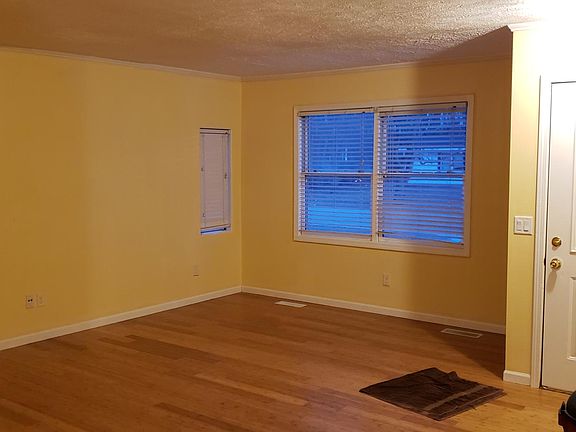 5th image of 13561 Jack St