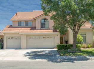 1888 Chapman Dr, Los Banos, CA 93635