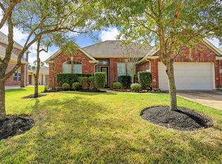 12206 Willow Brook Ln, Pearland, TX 77584