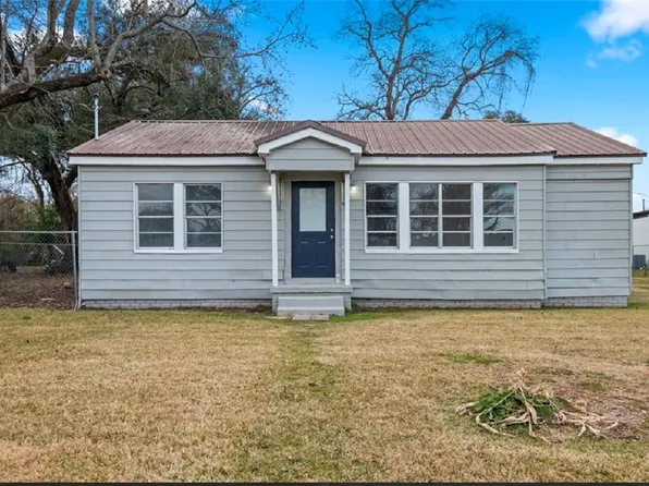 1706 Powell Ln, Alexandria, LA 71303