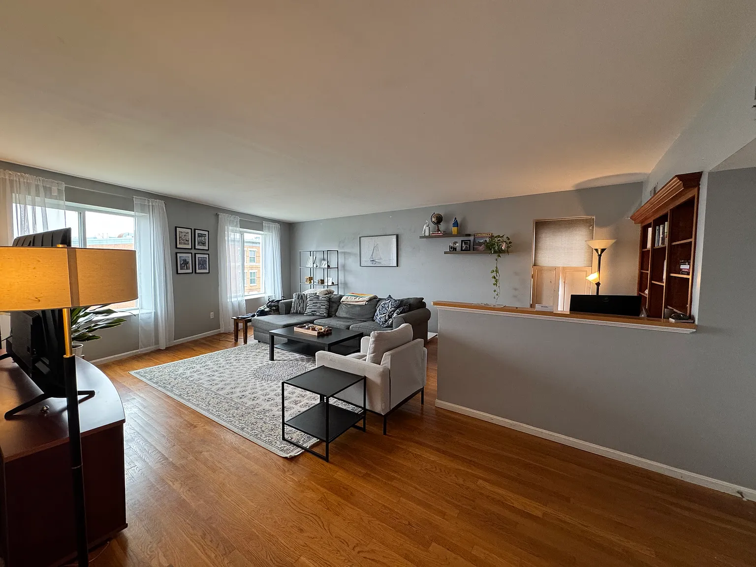 2 bed, 1295 sqft, $2,000 — Photo 4