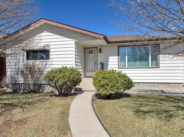 6208 94a Ave NW, Edmonton, AB T6B 0Y8