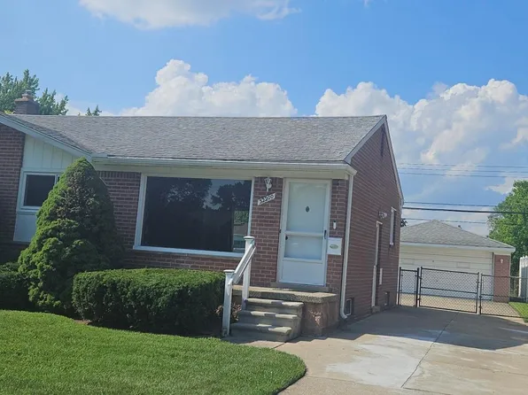 32200 Grandview Ave, Westland, MI 48186