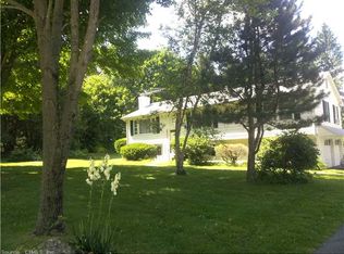 18 Maple Ln, Thompson, CT 06277