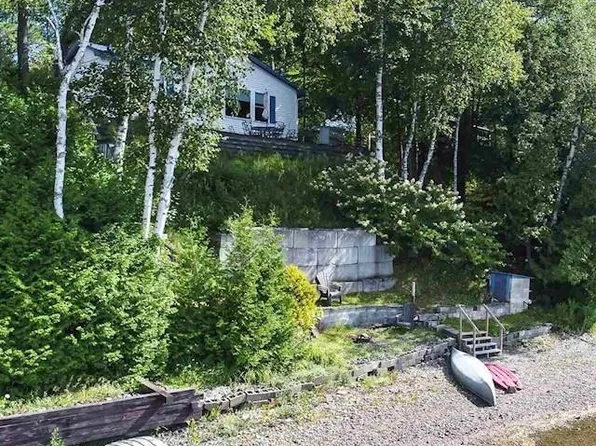 147 East Salem Drive, Derby, VT 05829