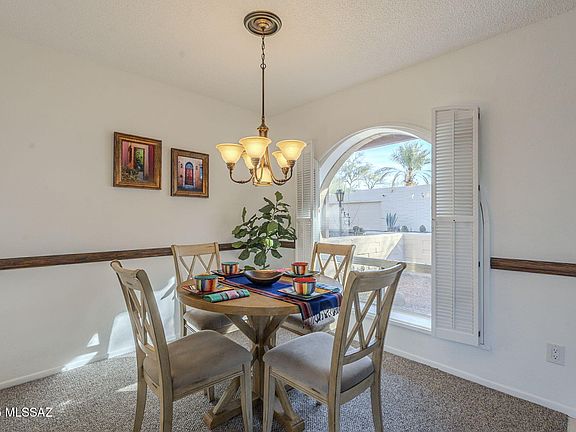 5th image of 636 W Yaqui Dr