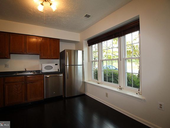 5th image of 5761 Independence Cir