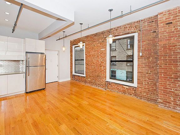 4th image of 177 W 26th St APT 401