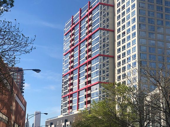 2nd image of 1841 S Calumet Ave APT 1507