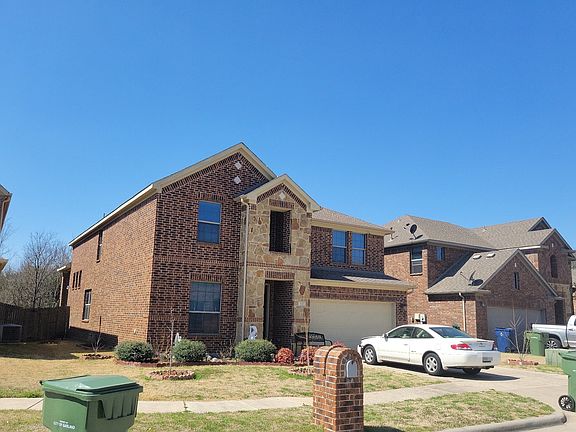 3rd image of 747 Cedar Cove Dr