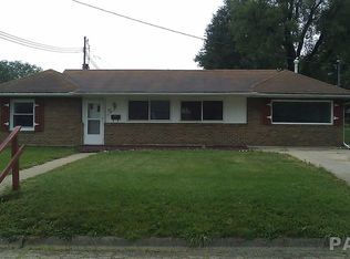 610 N 3rd Ave, Canton, IL 61520