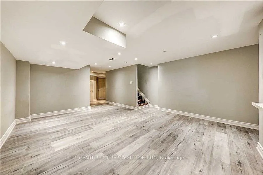 2 bed, $1,800 — Photo 3