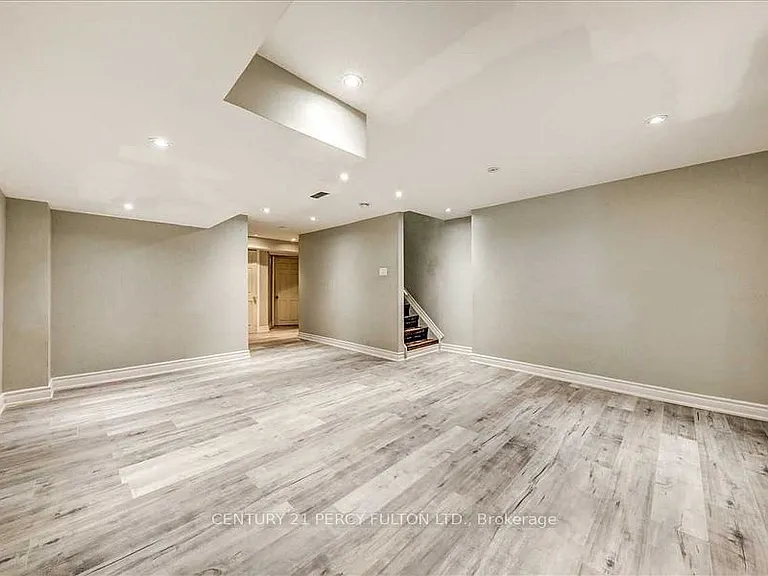 43 Condarcuri Cres — Photo 3