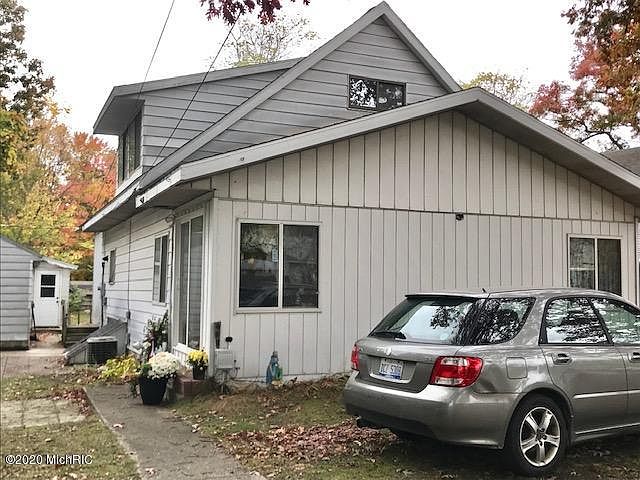 1st image of 418 Peach St