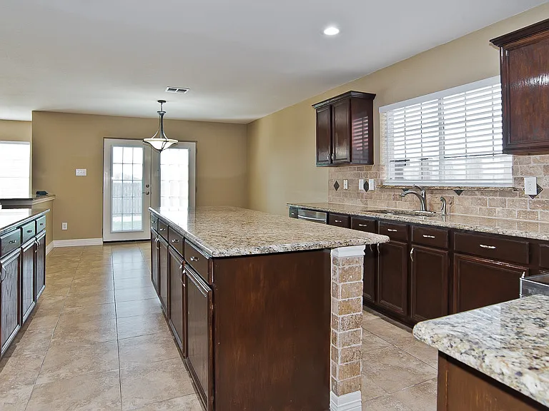 318 Kissimmee Dr — Photo 11