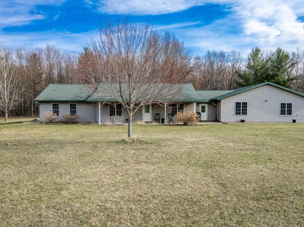 15289 Grover Rd, Tomah, WI 54660