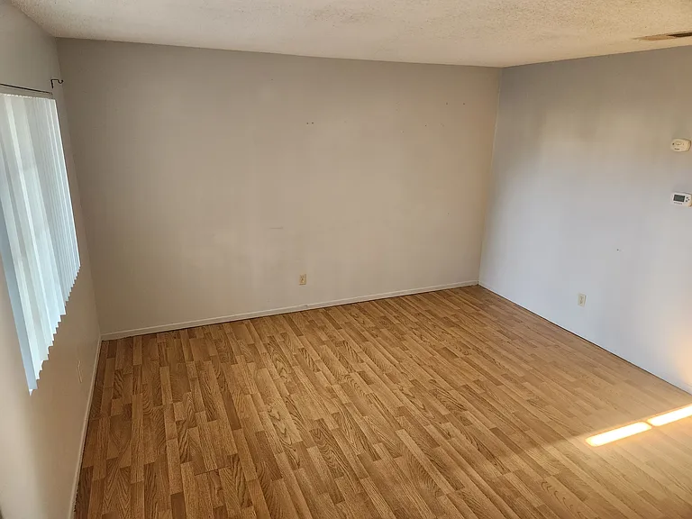 124 W Truslow Ave #4 — Photo 10
