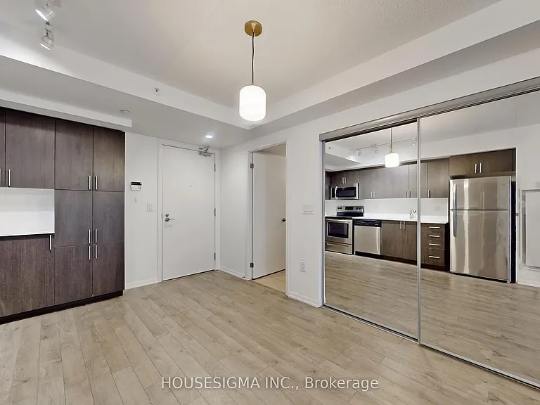 3091 Dufferin St #211 — Photo 11