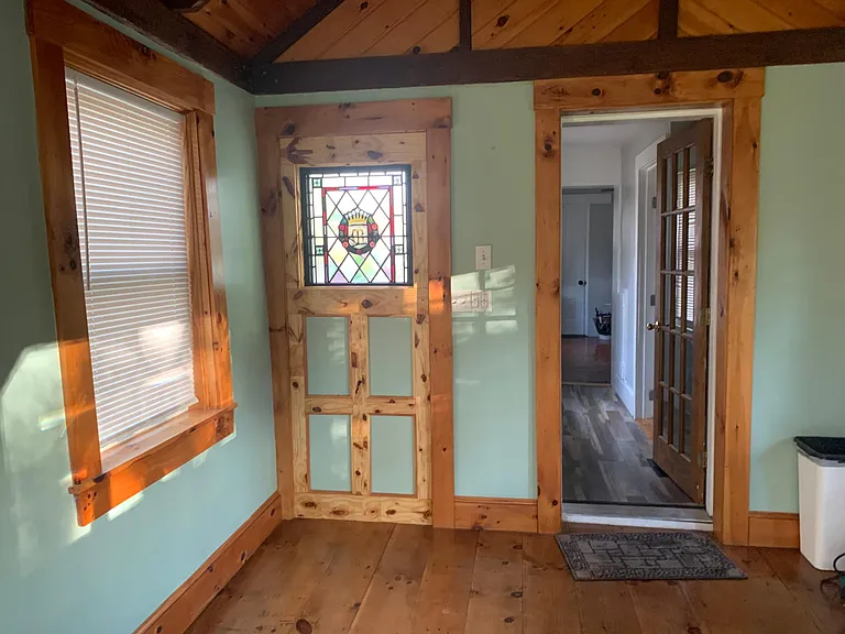 8 Floral Ave — Photo 7