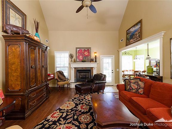 3rd image of 1898 S Doral Dr