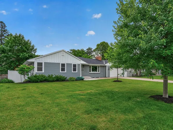 6037 York Ave S, Edina, MN 55410