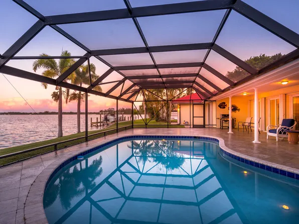 4 Sailfish Road, Vero Beach, FL 32960