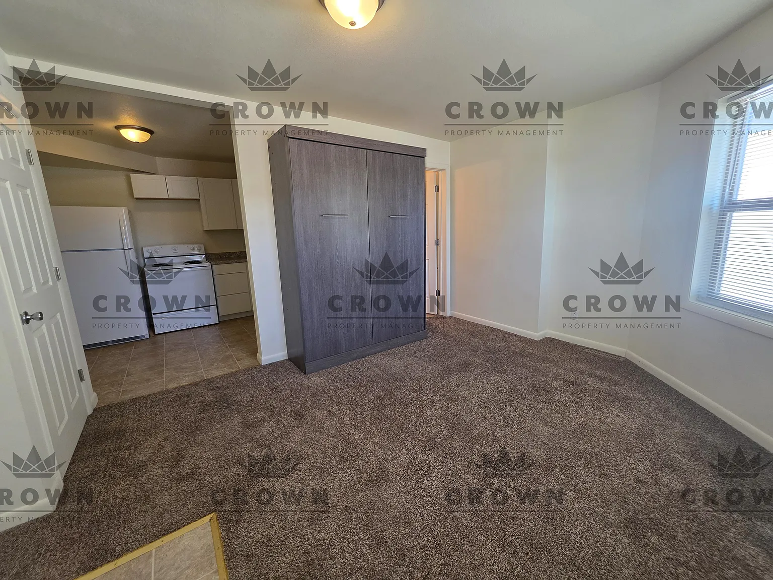Studio, 400 sqft, $800 — Photo 3