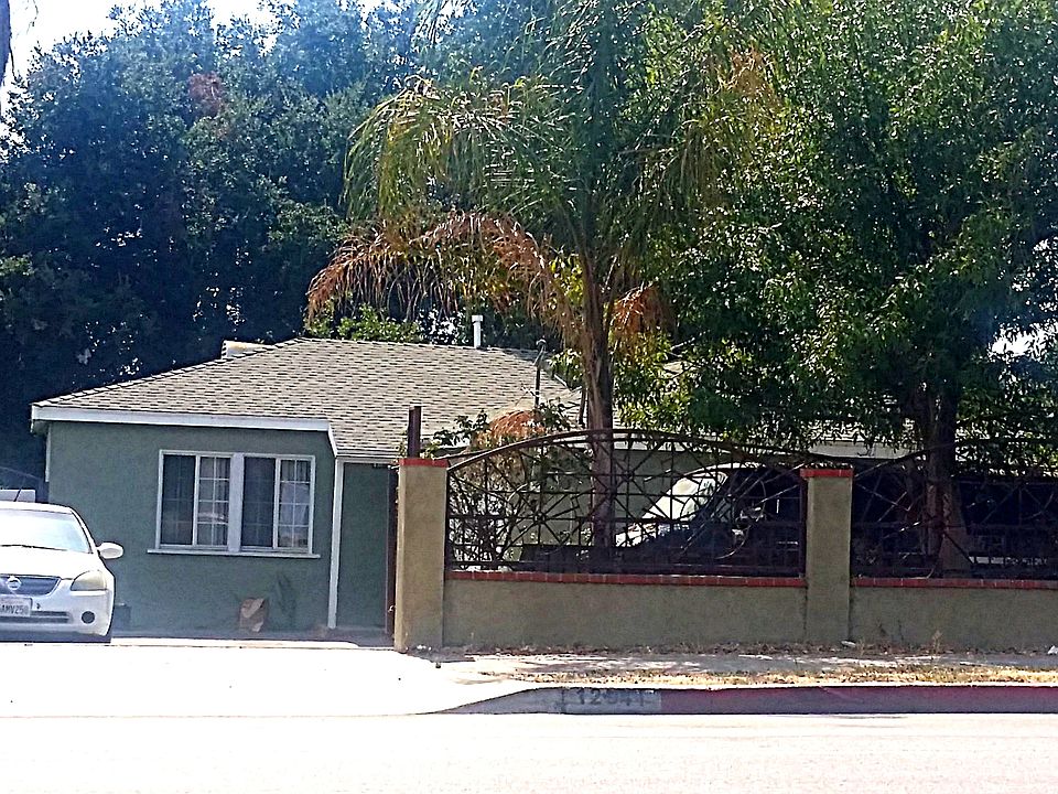 1st image of 12911 Glenoaks Blvd