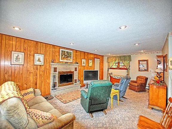 5th image of 123 Avalon Blvd
