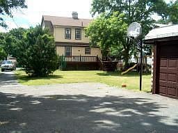 2nd image of 429 Washington Ave