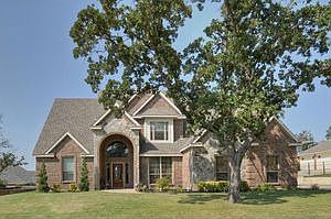 Home for Sale in Burleson, Texas $284,000