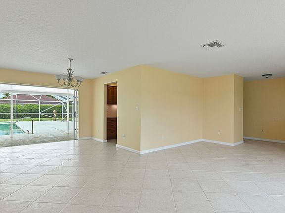 4th image of 1934 SE TICKRIDGE Road