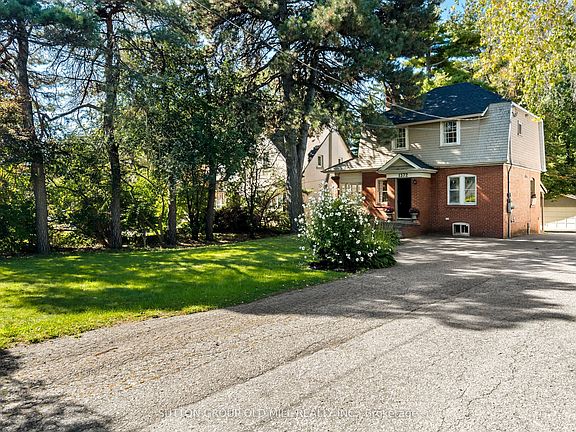 2nd image of 1372 Islington Ave