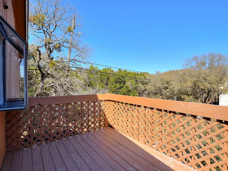 301 Algerita Dr #D — Photo 15