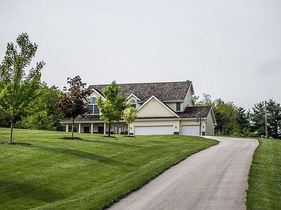 4th image of 24417 Brothers Ave