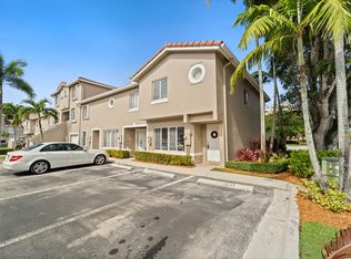 245 Riviera Cir, Fort Lauderdale, FL 33326