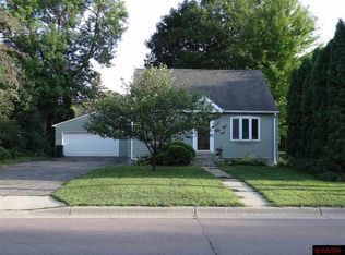 609 Mound Ave, Mankato, MN 56001