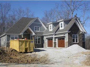 2361 S Dogwood Grove Cir, Signal Mountain, TN 37377