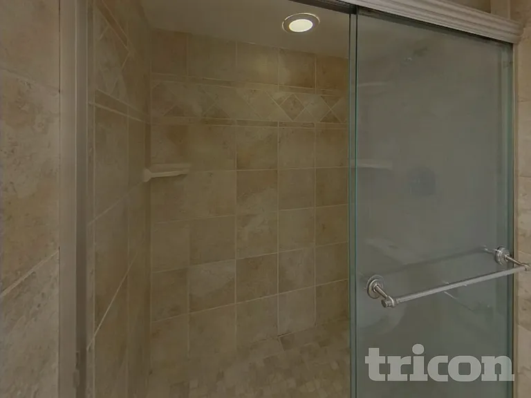 1500 N Markdale #10 — Photo 11