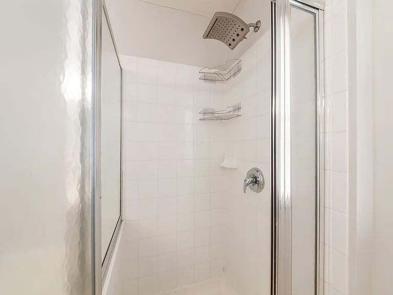 8607 Clover Glade Dr — Photo 25