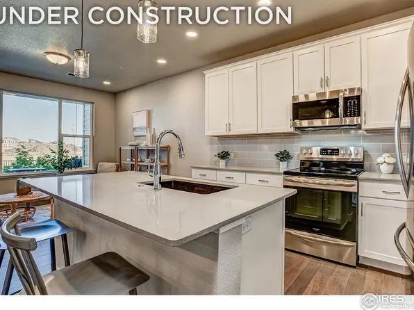 390 High Point Dr #A-106, Longmont, CO 80504
